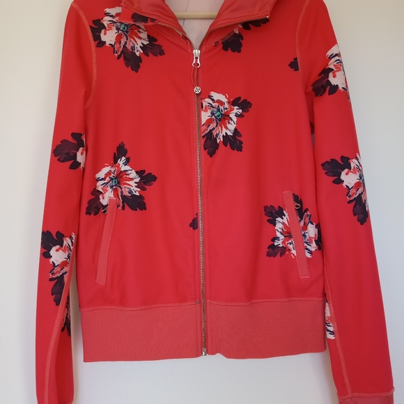 Lululemon Flower Print Jacket - Picture 13 of 13